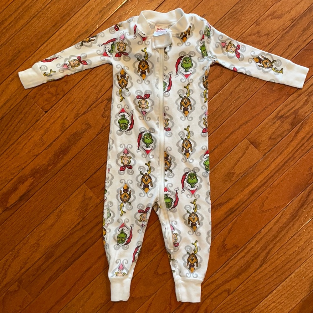 Hanna Anderson Grinch pajamas